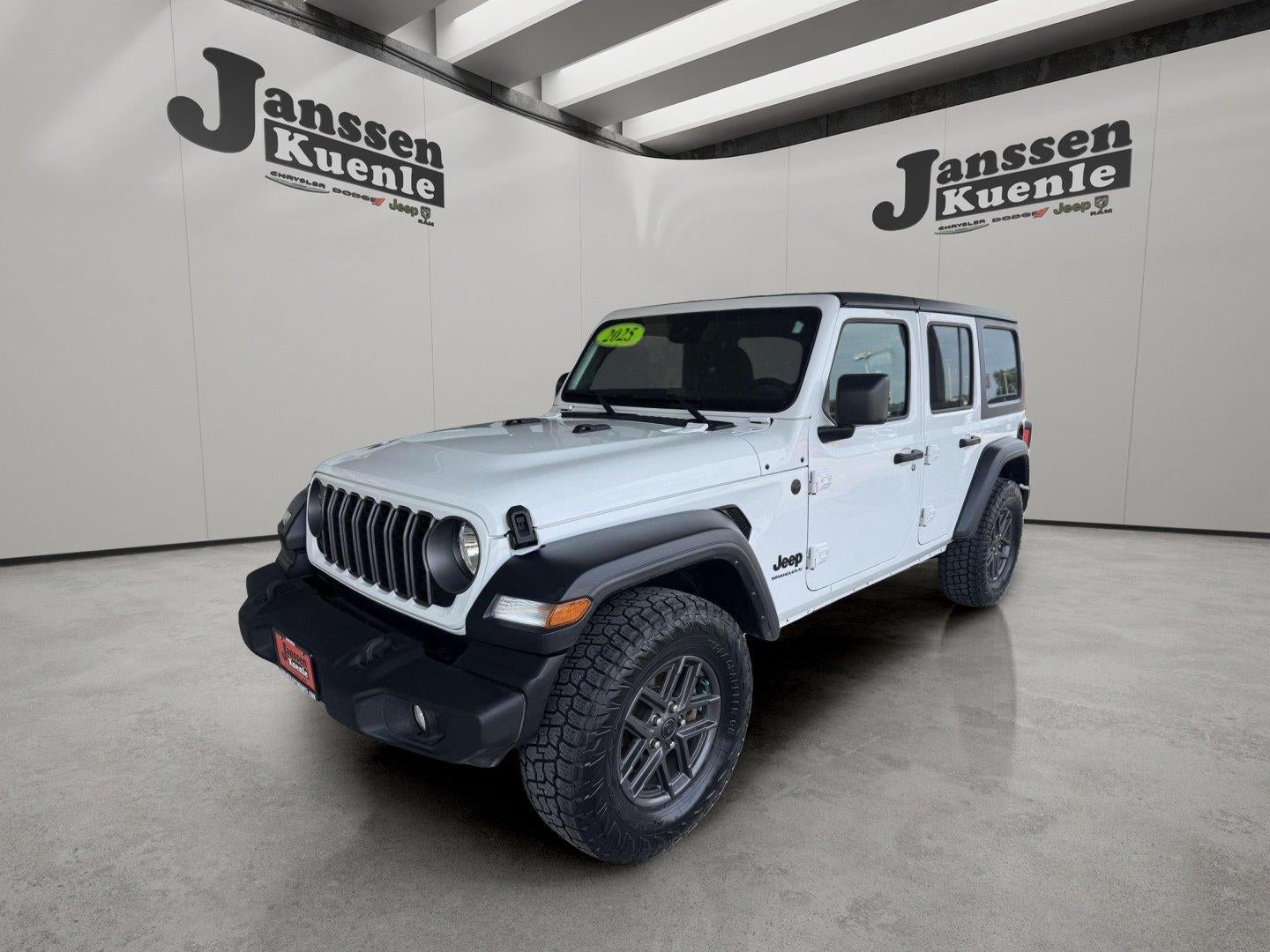 2025 Jeep Wrangler 4-Door Summit 4x4