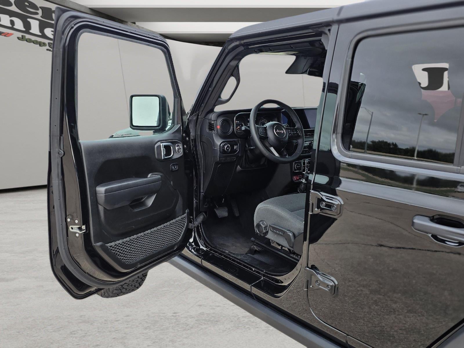 2025 Jeep Wrangler 4-Door Rubicon 4x4