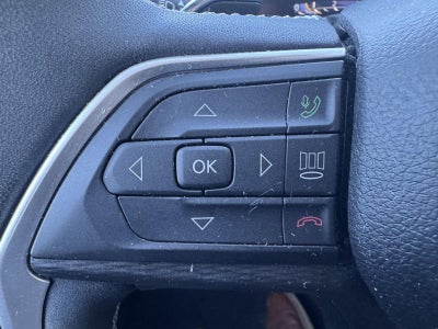 2023 Jeep Grand Cherokee Laredo 4x4