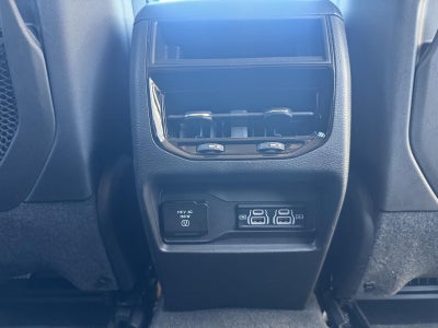 2023 Jeep Grand Cherokee Laredo 4x4