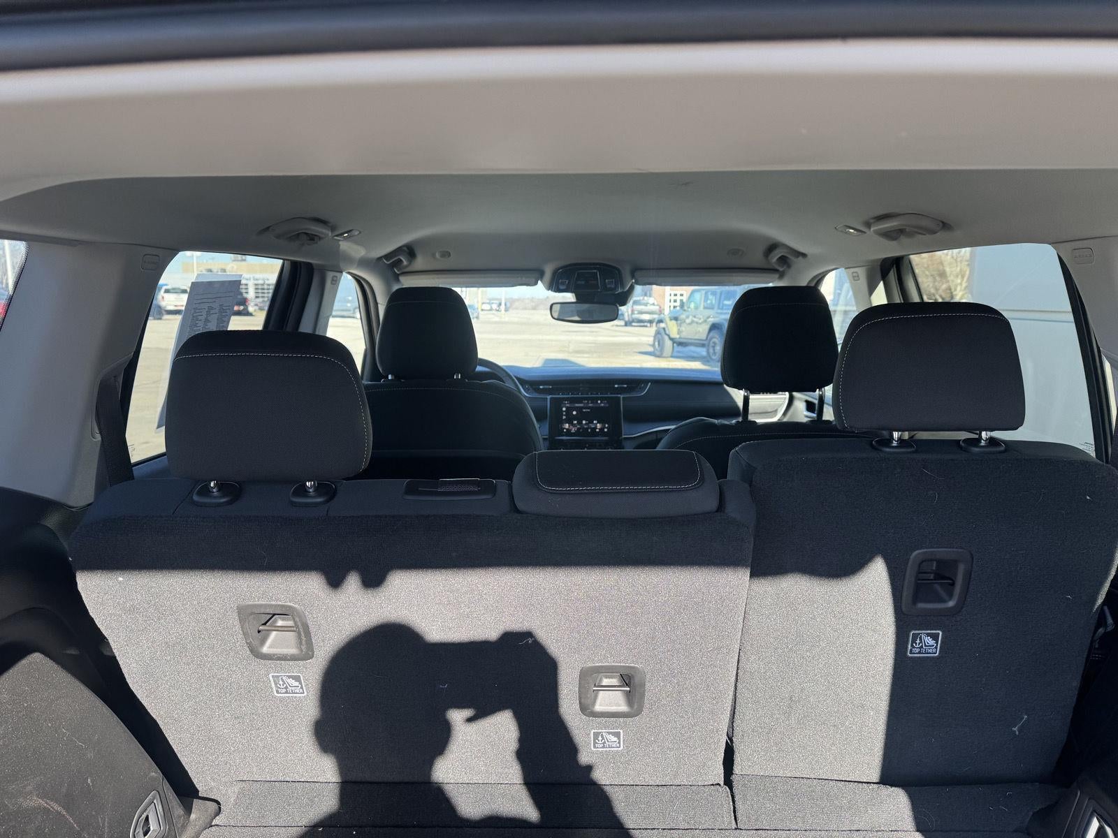 2023 Jeep Grand Cherokee Laredo 4x4