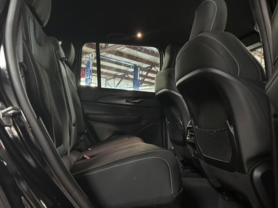 2024 Jeep Grand Cherokee Laredo 4x4