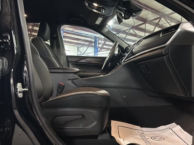 2024 Jeep Grand Cherokee Laredo 4x4