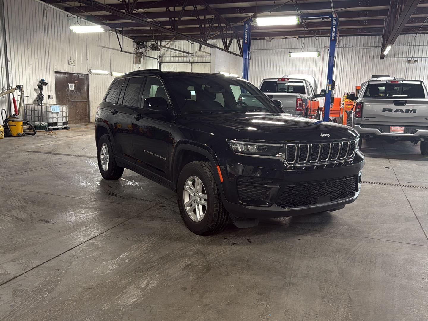 2024 Jeep Grand Cherokee Laredo 4x4