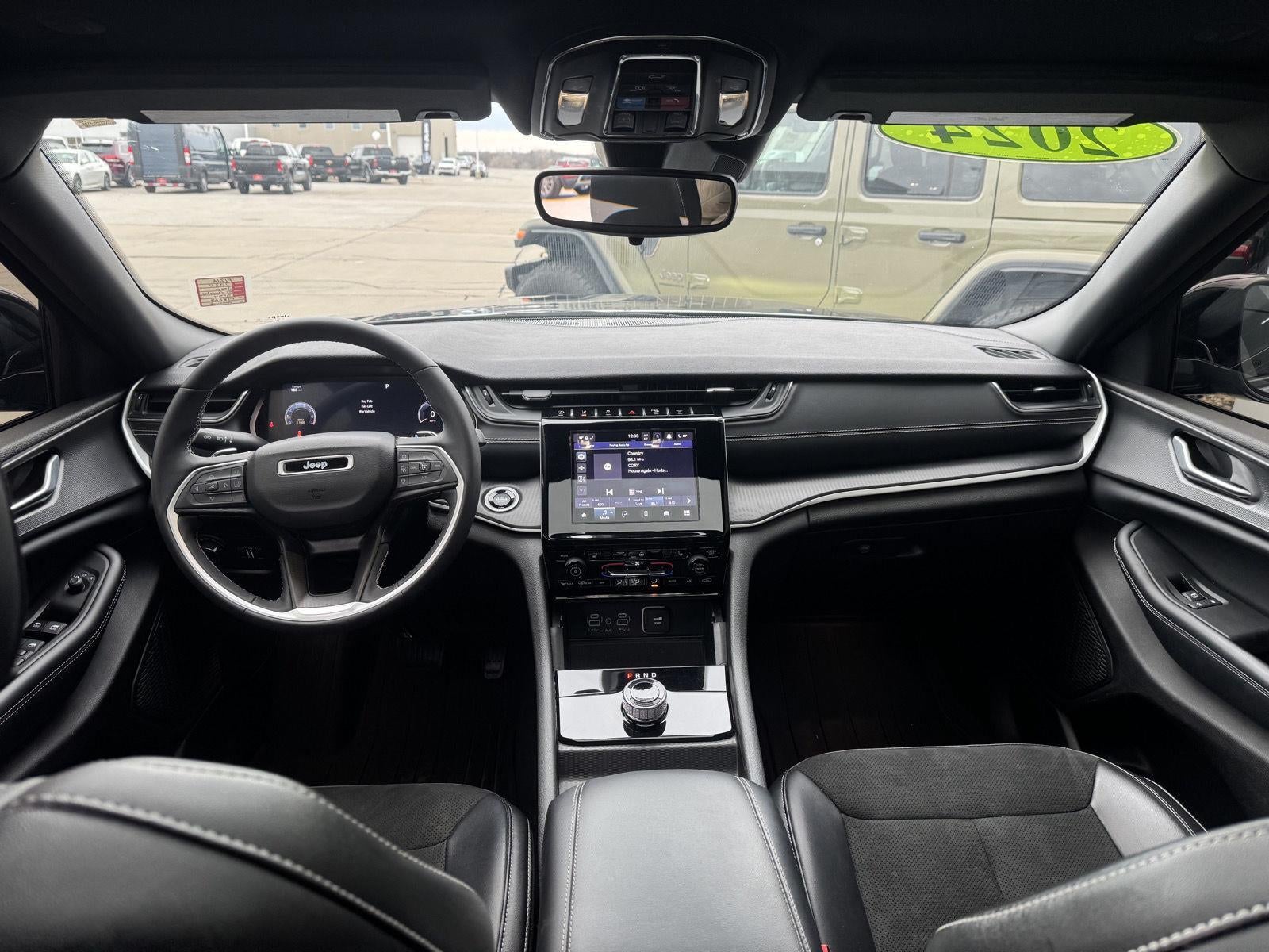 2024 Jeep Grand Cherokee L Altitude 4x4