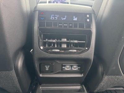 2024 Jeep Grand Cherokee L Altitude 4x4