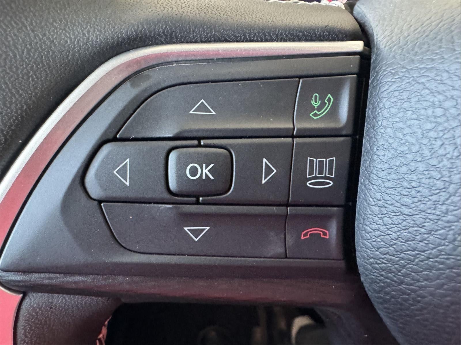 2025 Jeep Grand Cherokee L Altitude 4x4