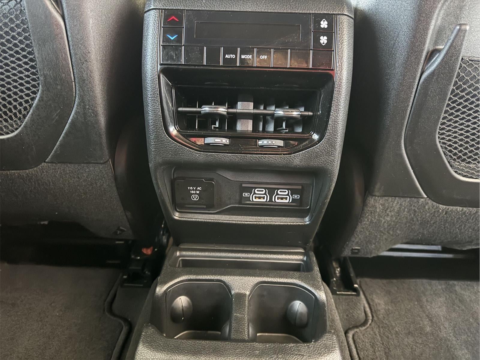 2025 Jeep Grand Cherokee L Altitude 4x4