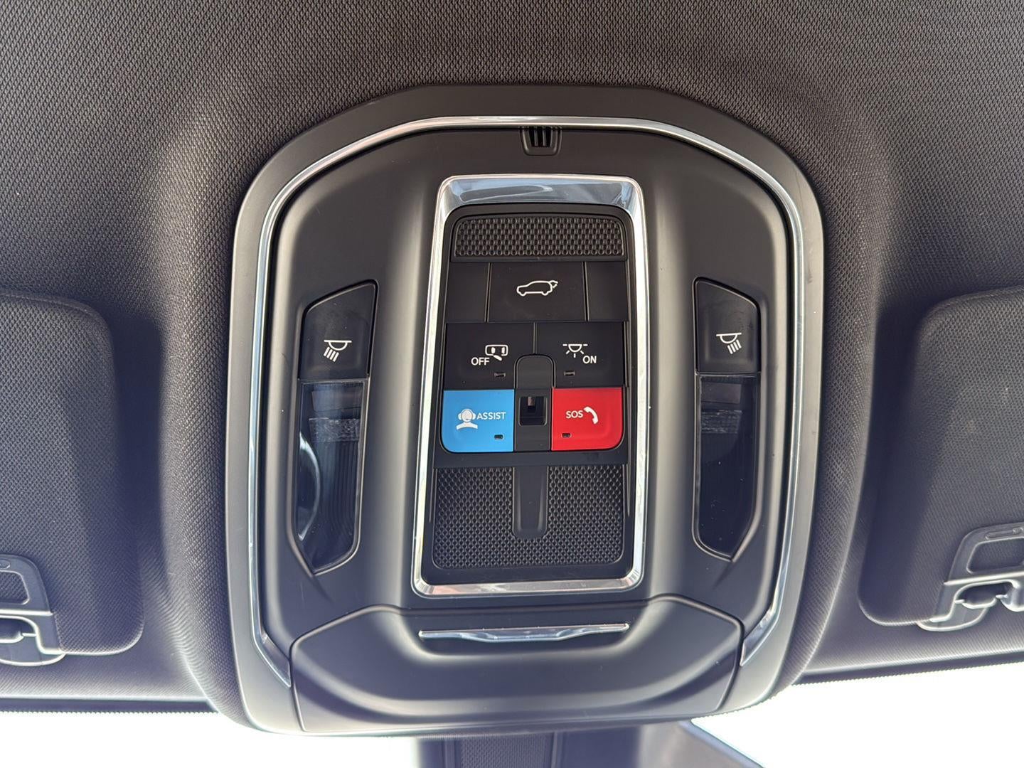 2024 Jeep Grand Cherokee L Altitude 4x4