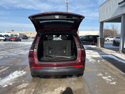 2024 Jeep Grand Cherokee L Altitude 4x4