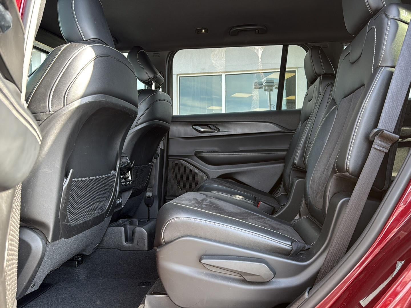 2024 Jeep Grand Cherokee L Altitude 4x4