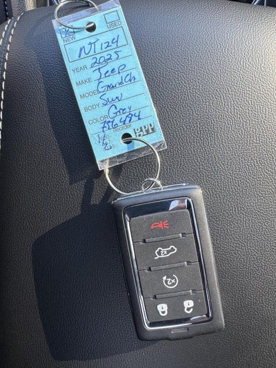 2025 Jeep Grand Cherokee GRAND CHEROKEE L LIMITED 4X4