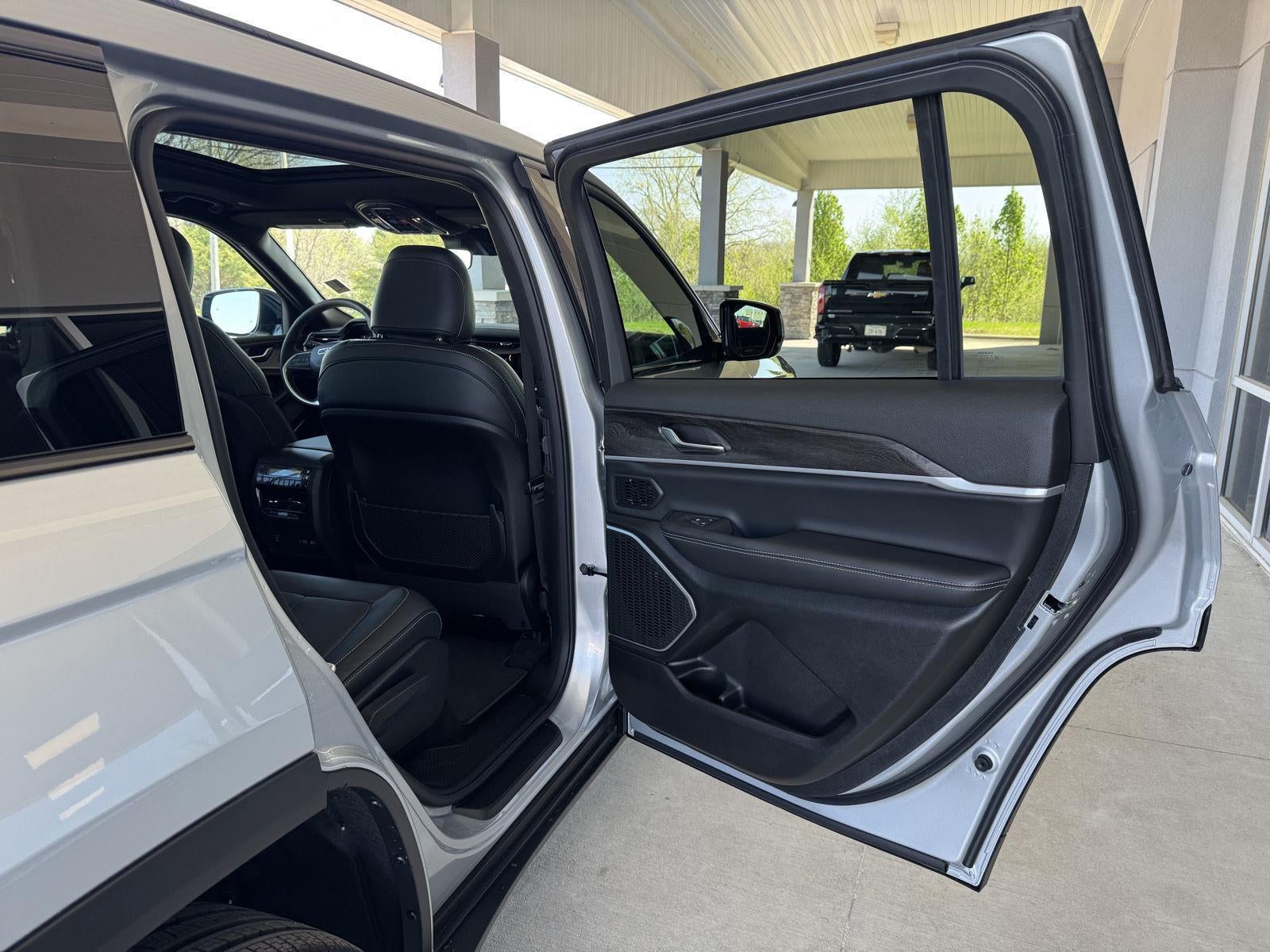 2026 Jeep Grand Cherokee GRAND CHEROKEE L LIMITED 4X4