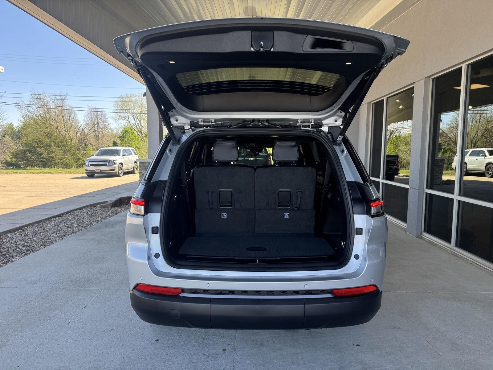 2026 Jeep Grand Cherokee GRAND CHEROKEE L LIMITED 4X4