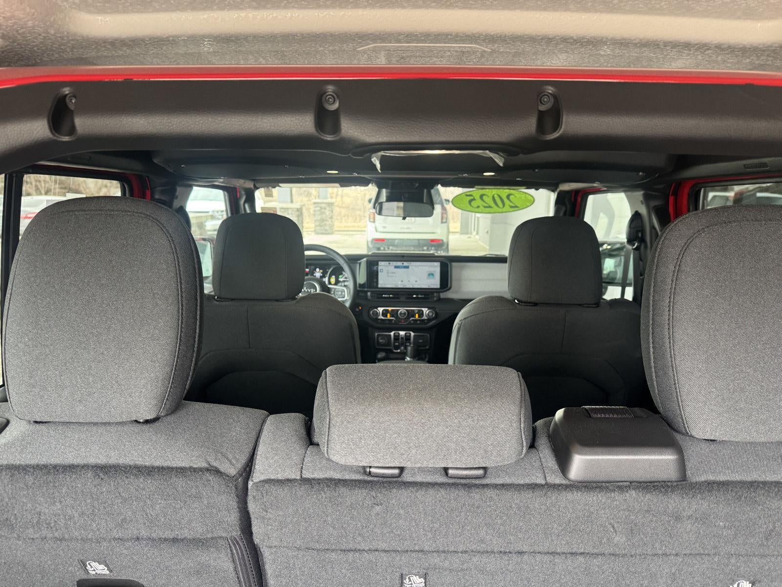 2025 Jeep Wrangler 4xe Sahara 4xe