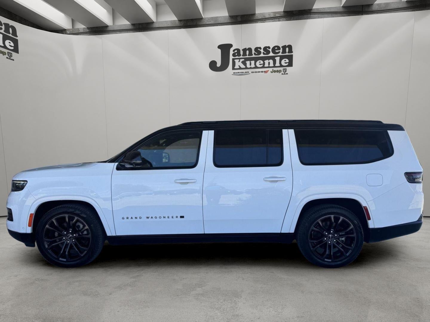 2024 Jeep Grand Wagoneer L Series III Obsidian 4WD's photo