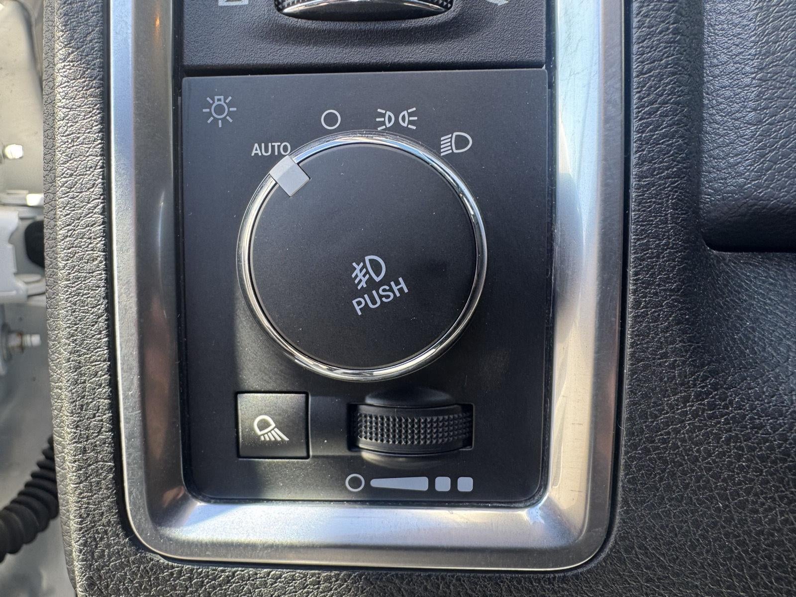 2020 RAM 1500 Classic Warlock Quad Cab 4x4 6'4' Box