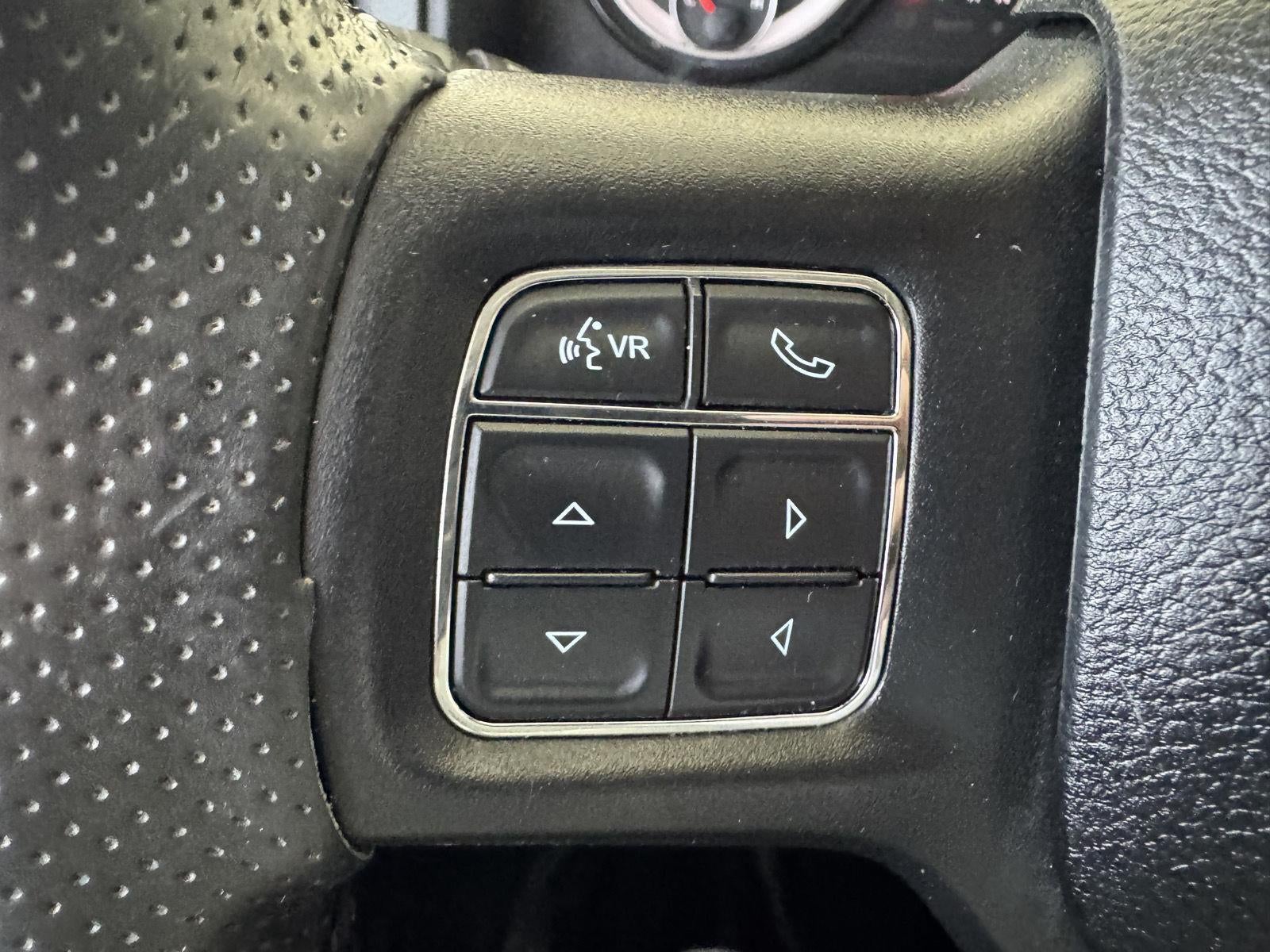 2018 RAM 1500 Express Crew Cab 4x4 5'7' Box