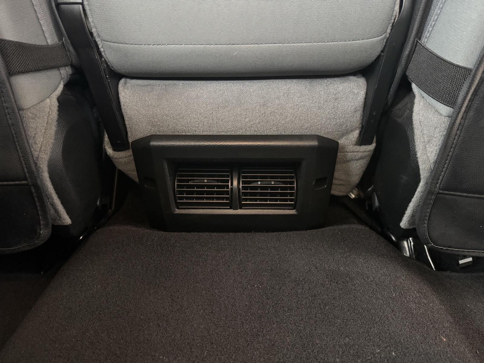 2018 RAM 1500 Express Crew Cab 4x4 5'7' Box