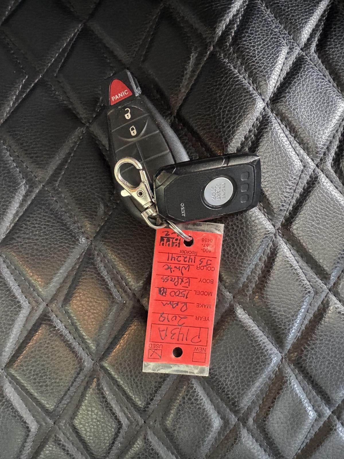 2018 RAM 1500 Express Crew Cab 4x4 5'7' Box