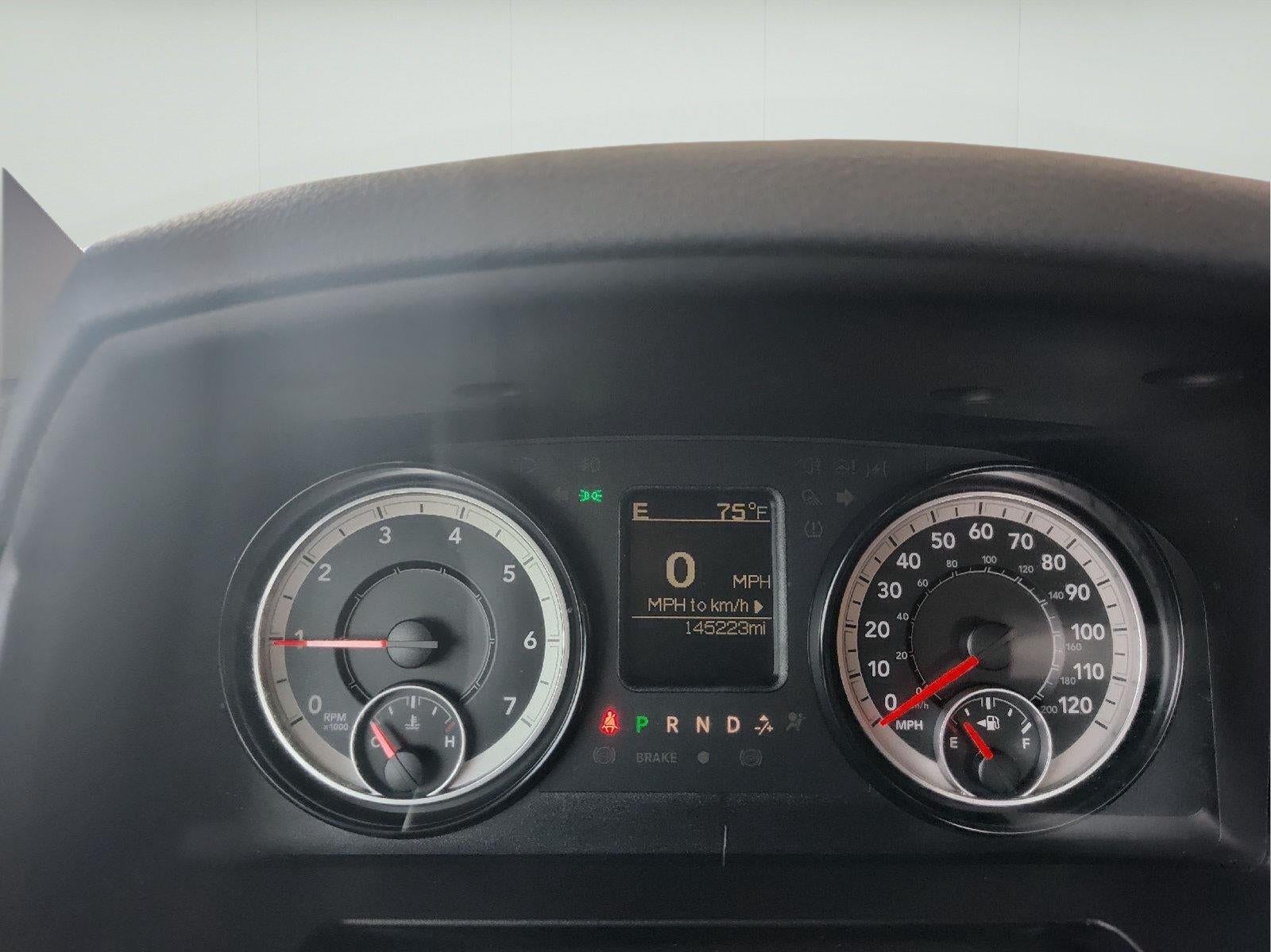 2019 RAM 1500 Classic Express Crew Cab 4x4 5'7' Box