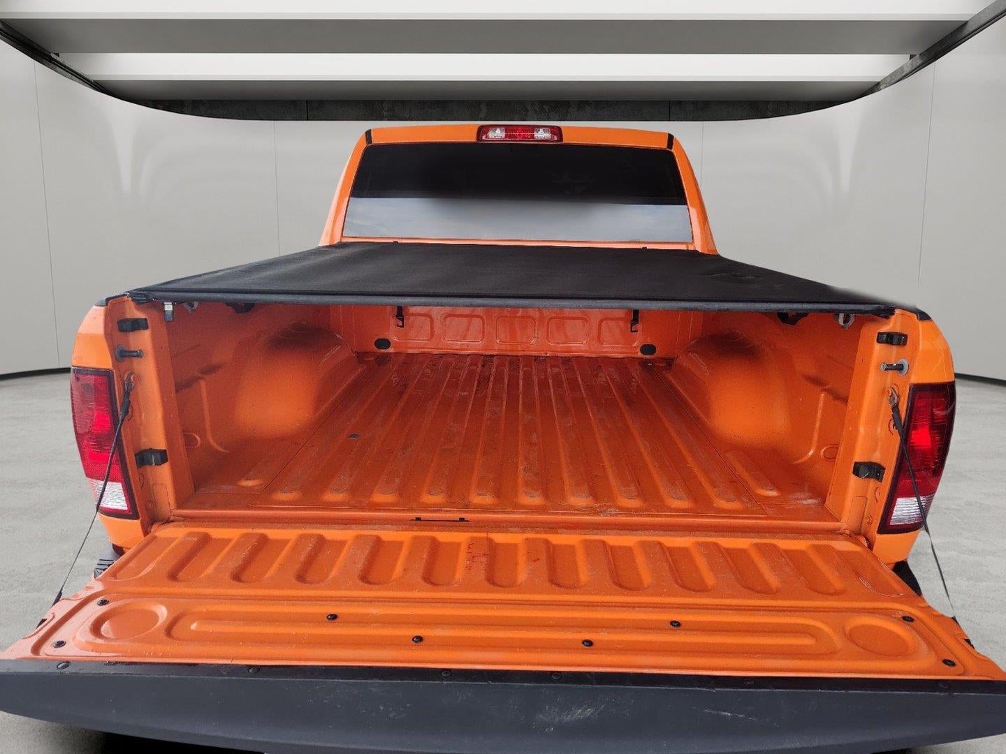 2019 RAM 1500 Classic Express Crew Cab 4x4 5'7' Box
