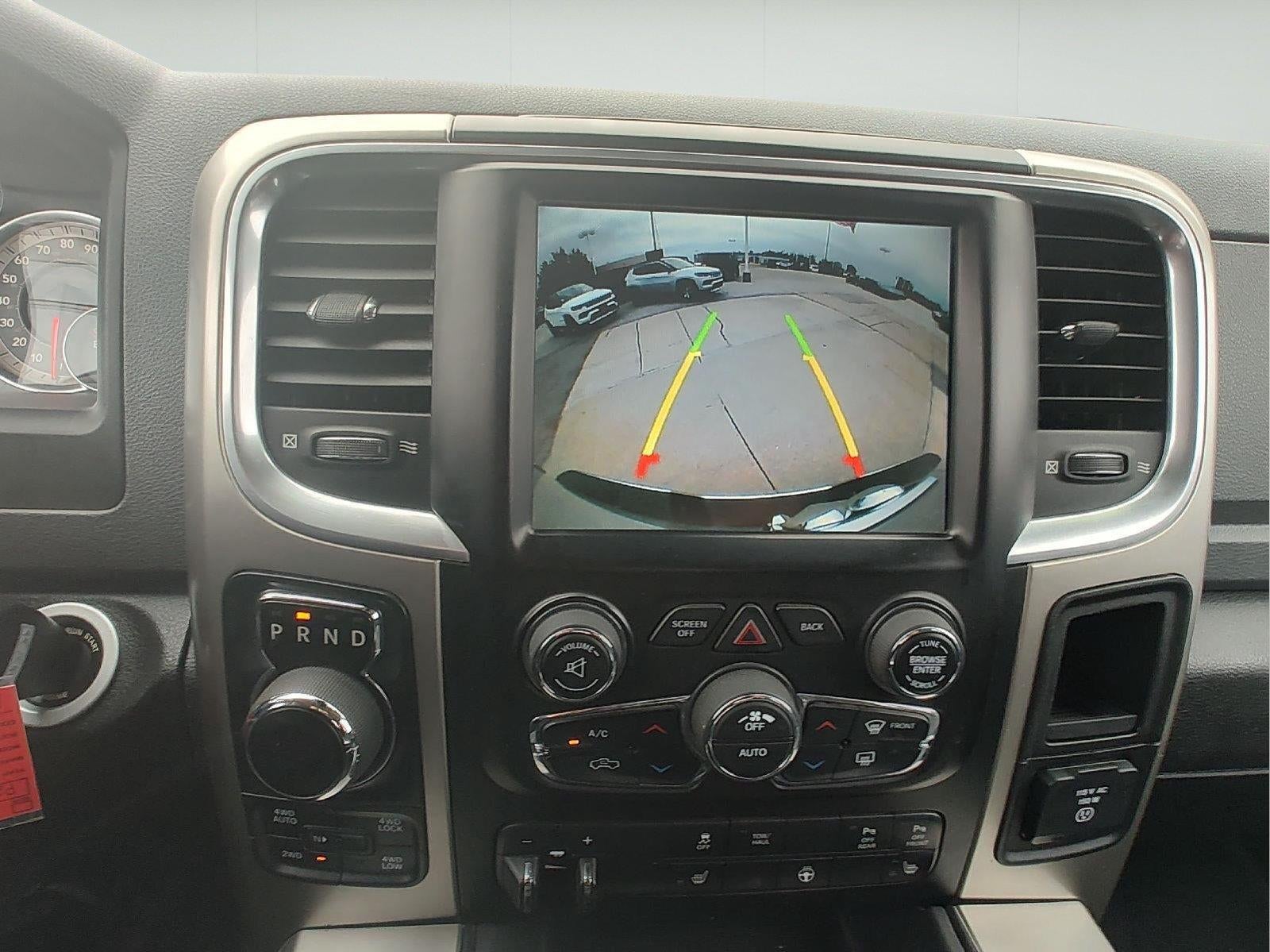 2017 RAM 1500 Big Horn Crew Cab 4x4 5'7' Box