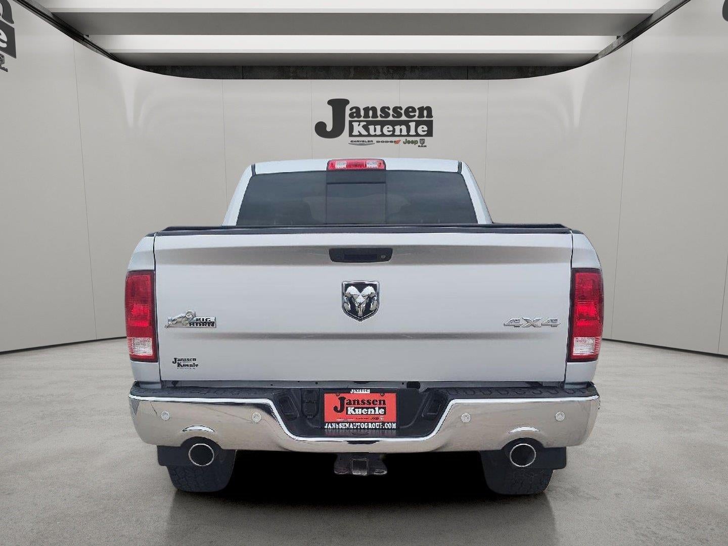 2017 RAM 1500 Big Horn Crew Cab 4x4 5'7' Box