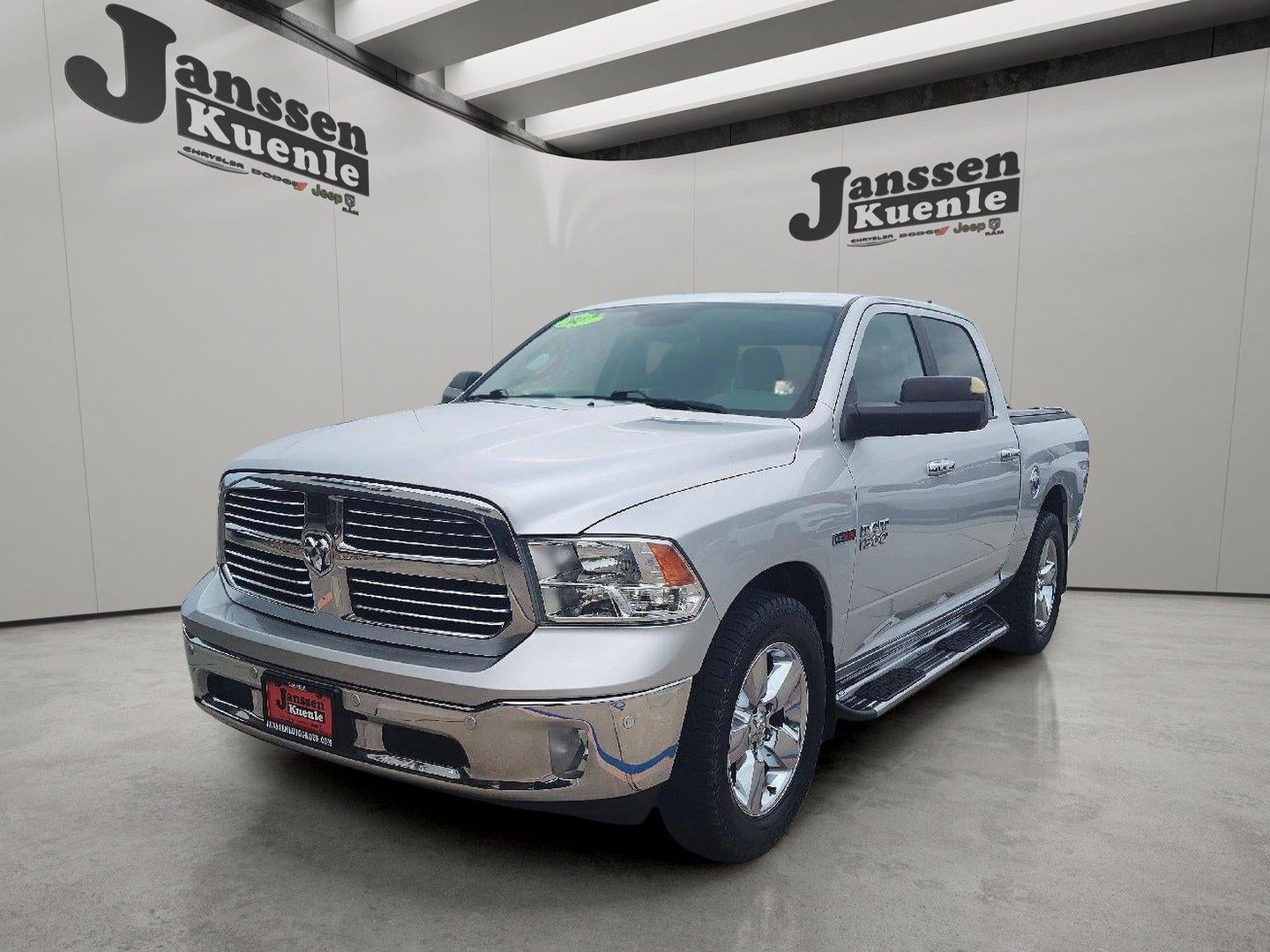 2017 RAM 1500 Big Horn Crew Cab 4x4 5'7' Box