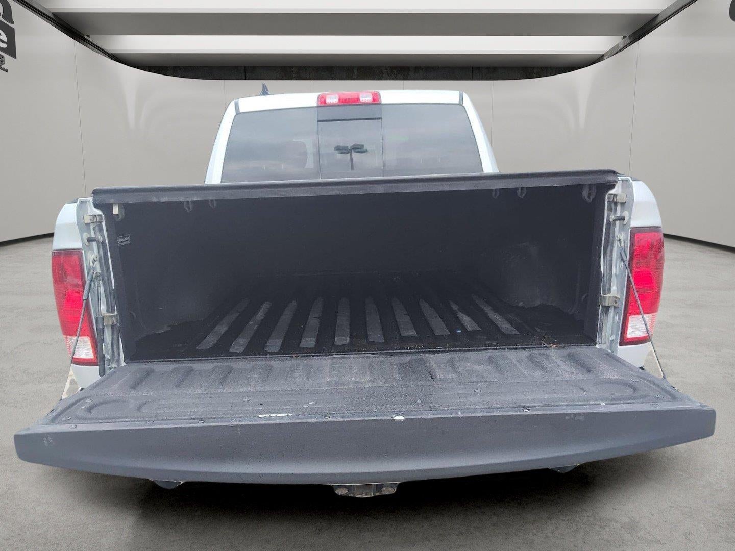 2017 RAM 1500 Big Horn Crew Cab 4x4 5'7' Box