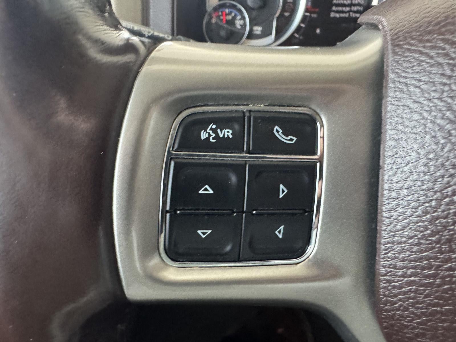 2018 RAM 1500 Laramie Crew Cab 4x4 5'7' Box