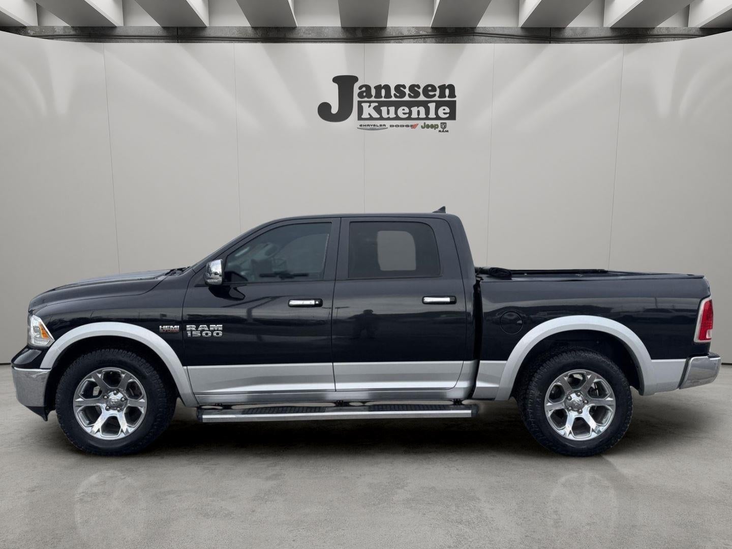 2017 RAM 1500 Laramie 4x4 Crew Cab 5'7's photo