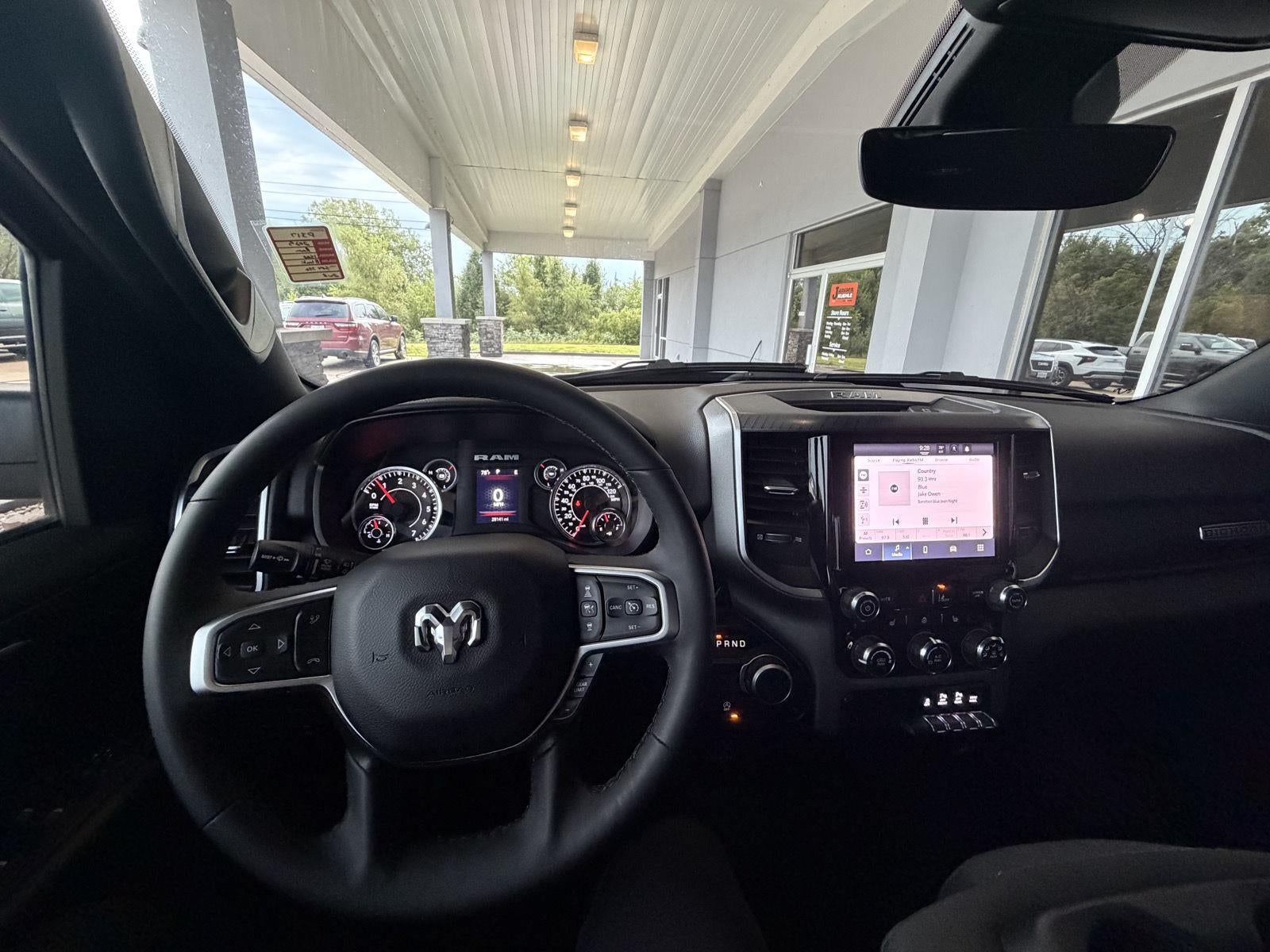 2025 RAM 1500 Big Horn Crew Cab 4x2 5'7' Box