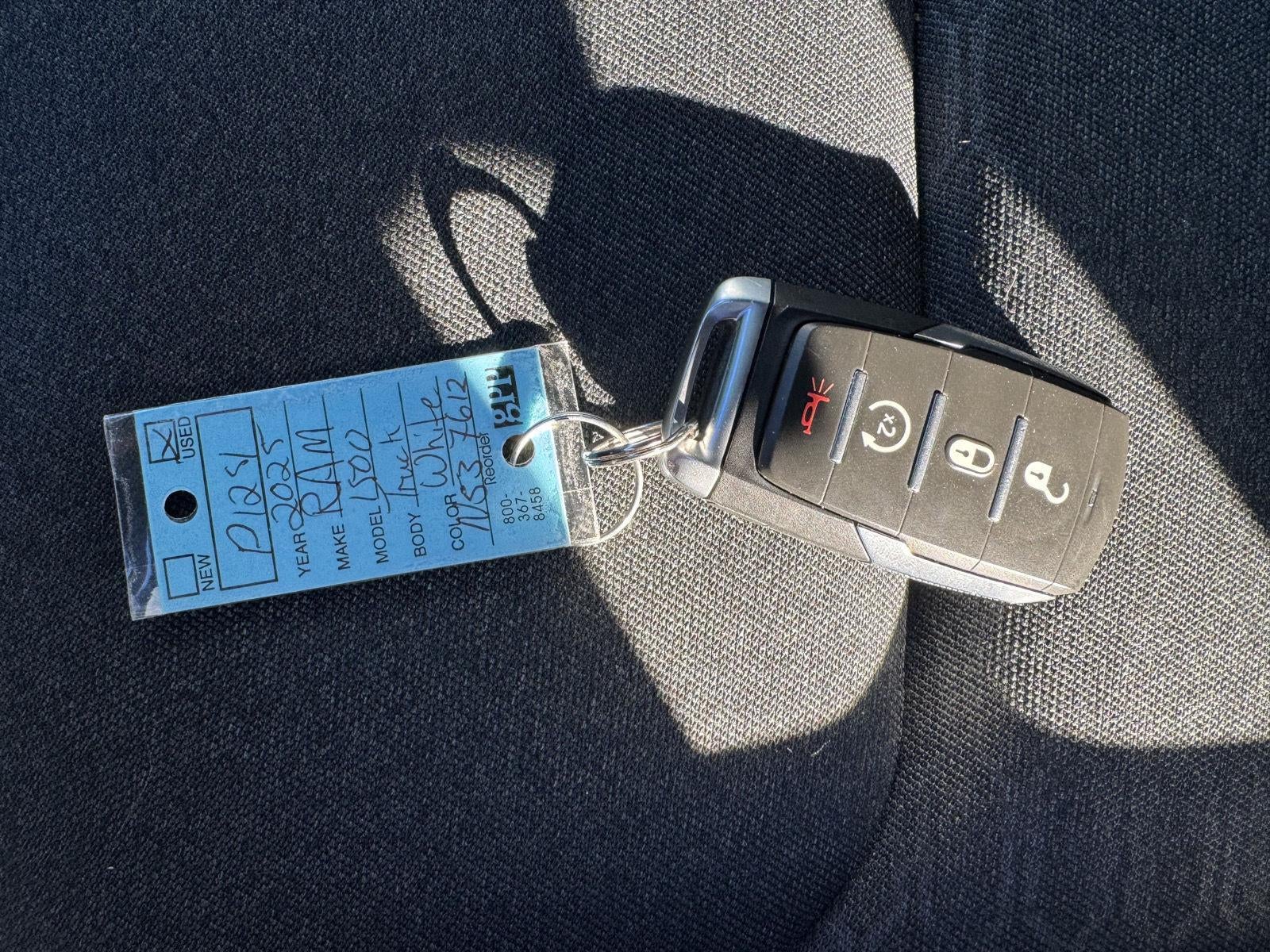 2025 RAM 1500 Big Horn Crew Cab 4x4 5'7' Box