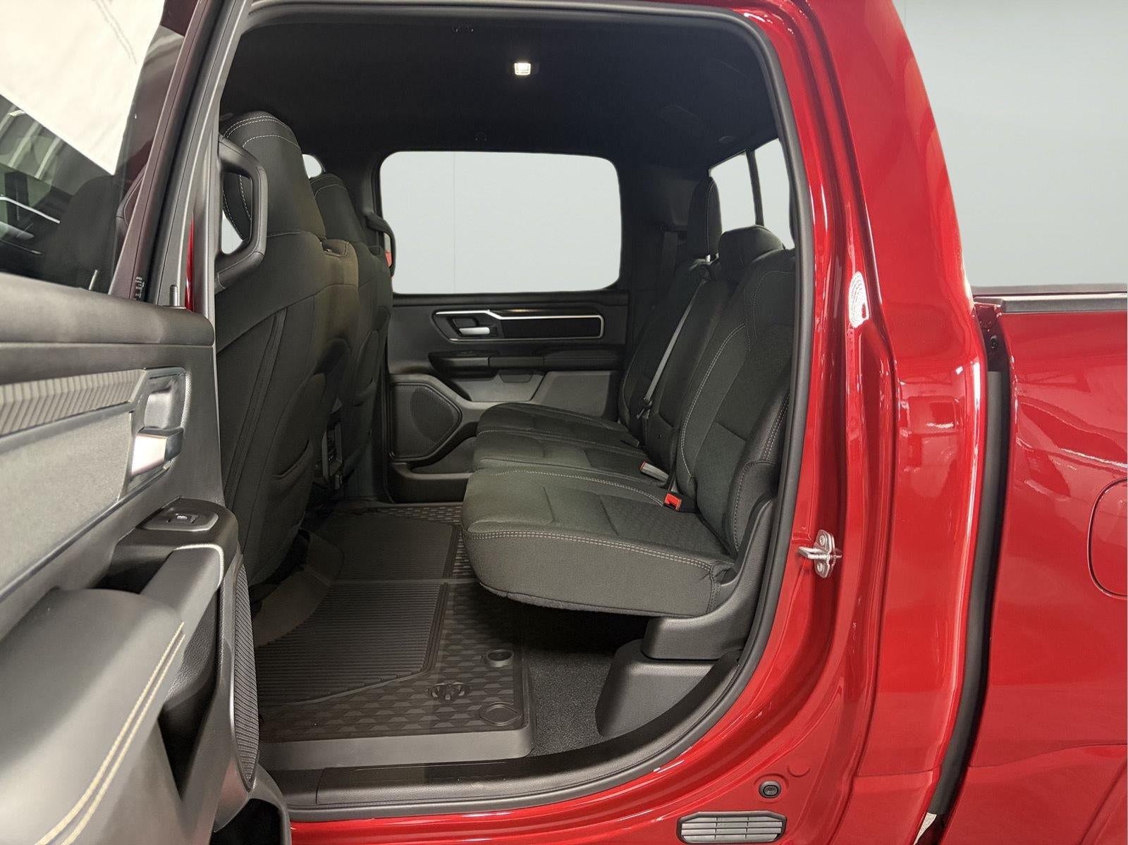 2027 RAM Ram 1500 RAM 1500 BIG HORN CREW CAB 4X4 5'7' BOX