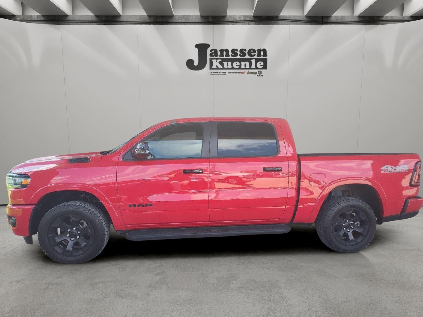 2025 RAM 1500 Big Horn Crew Cab 4x4 5'7' Box