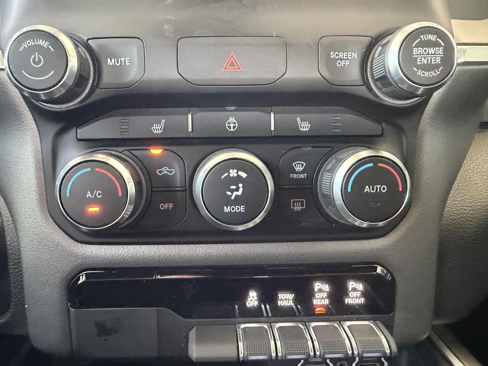 2021 RAM 1500 Big Horn Crew Cab 4x4 5'7' Box