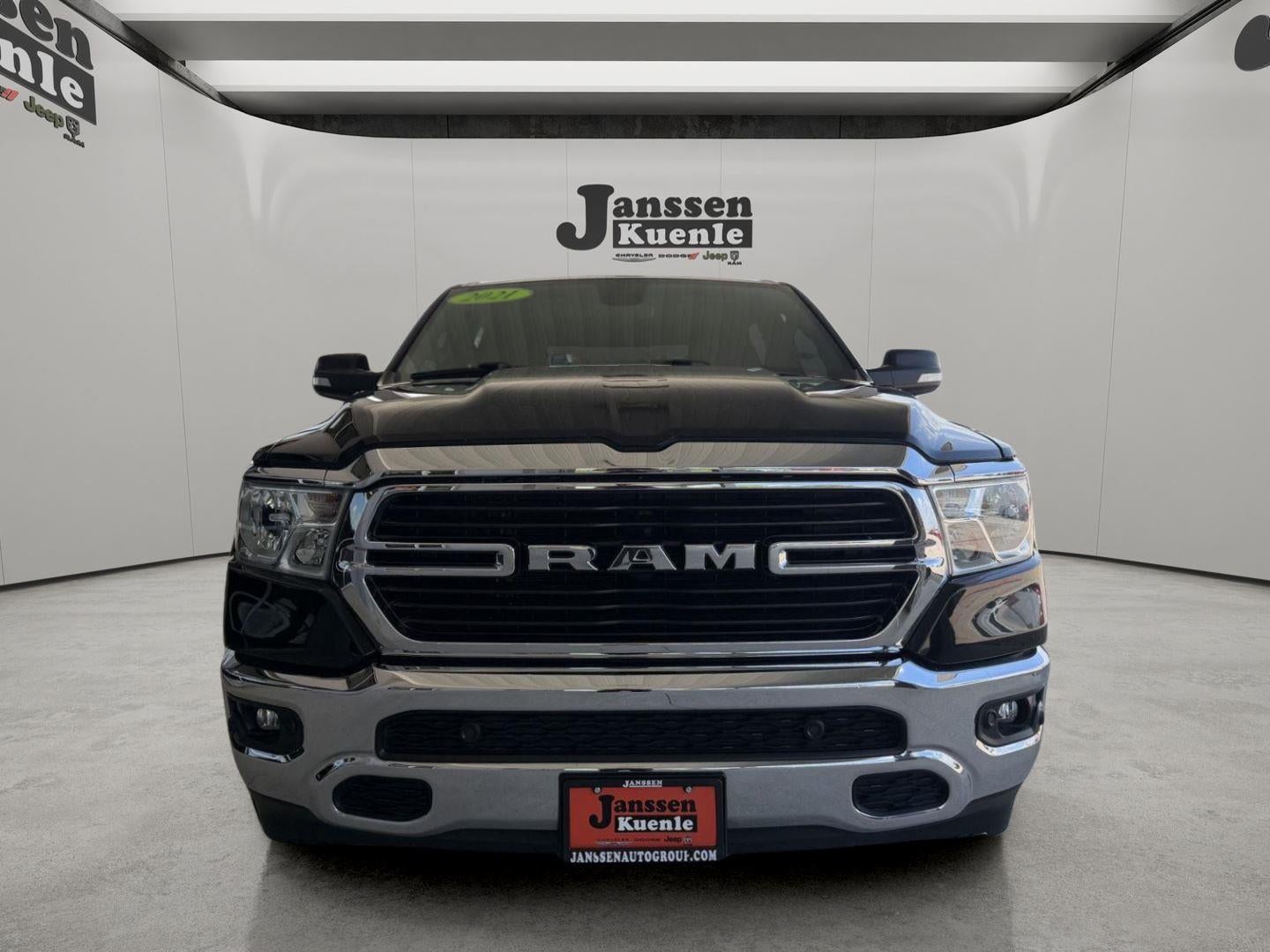 2021 RAM 1500 Big Horn Crew Cab 4x4 5'7' Box