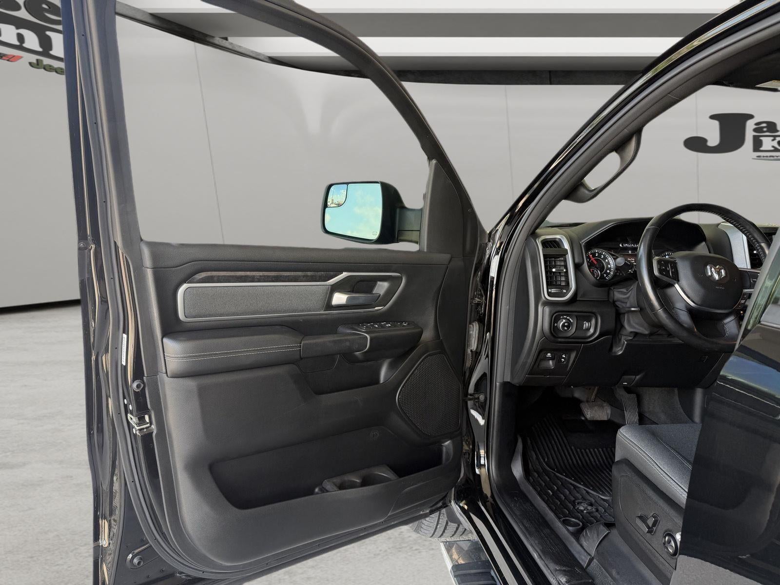 2021 RAM 1500 Big Horn Crew Cab 4x4 5'7' Box