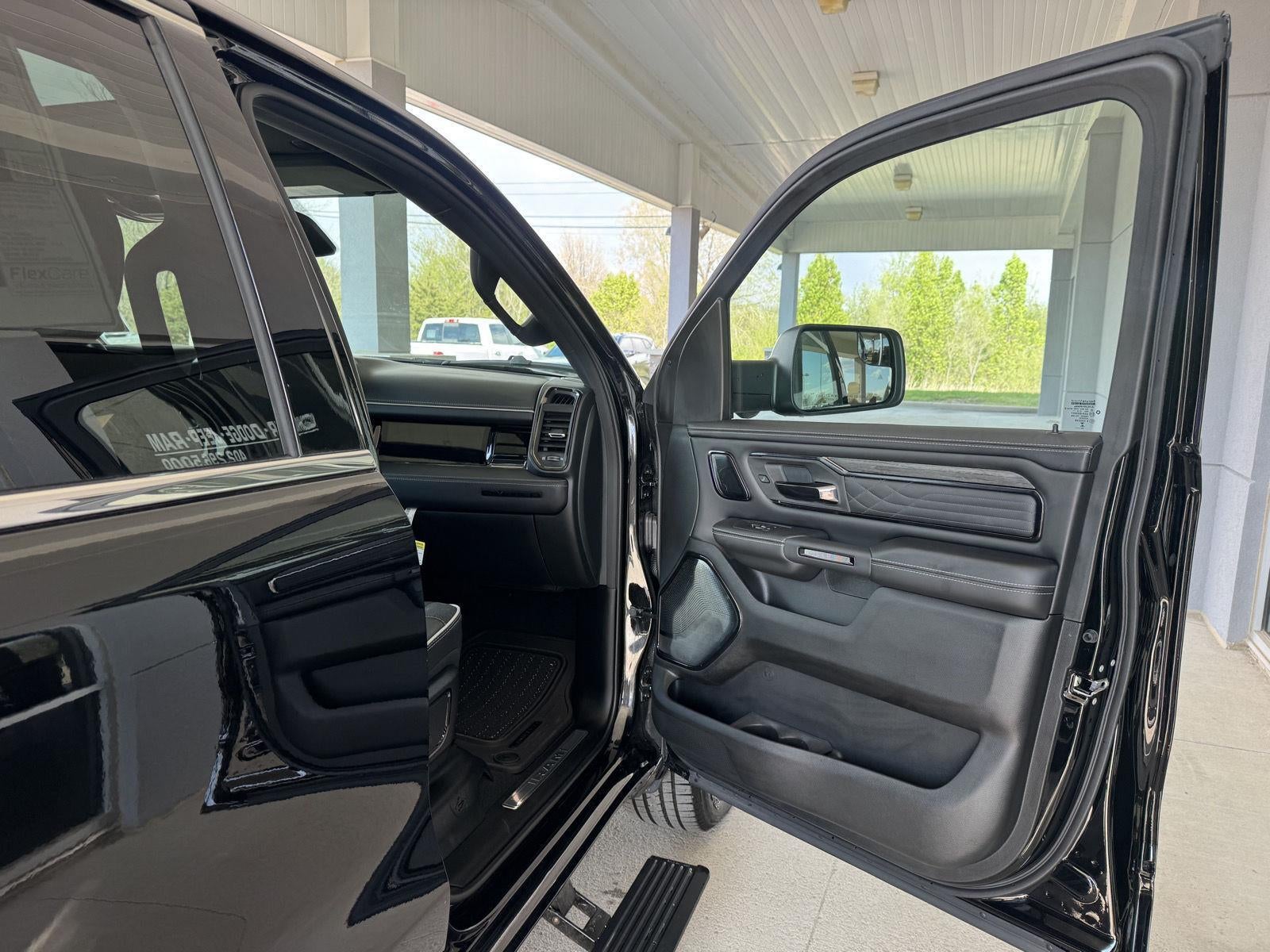 2026 RAM Ram 1500 RAM 1500 LIMITED CREW CAB 4X4 5'7' BOX