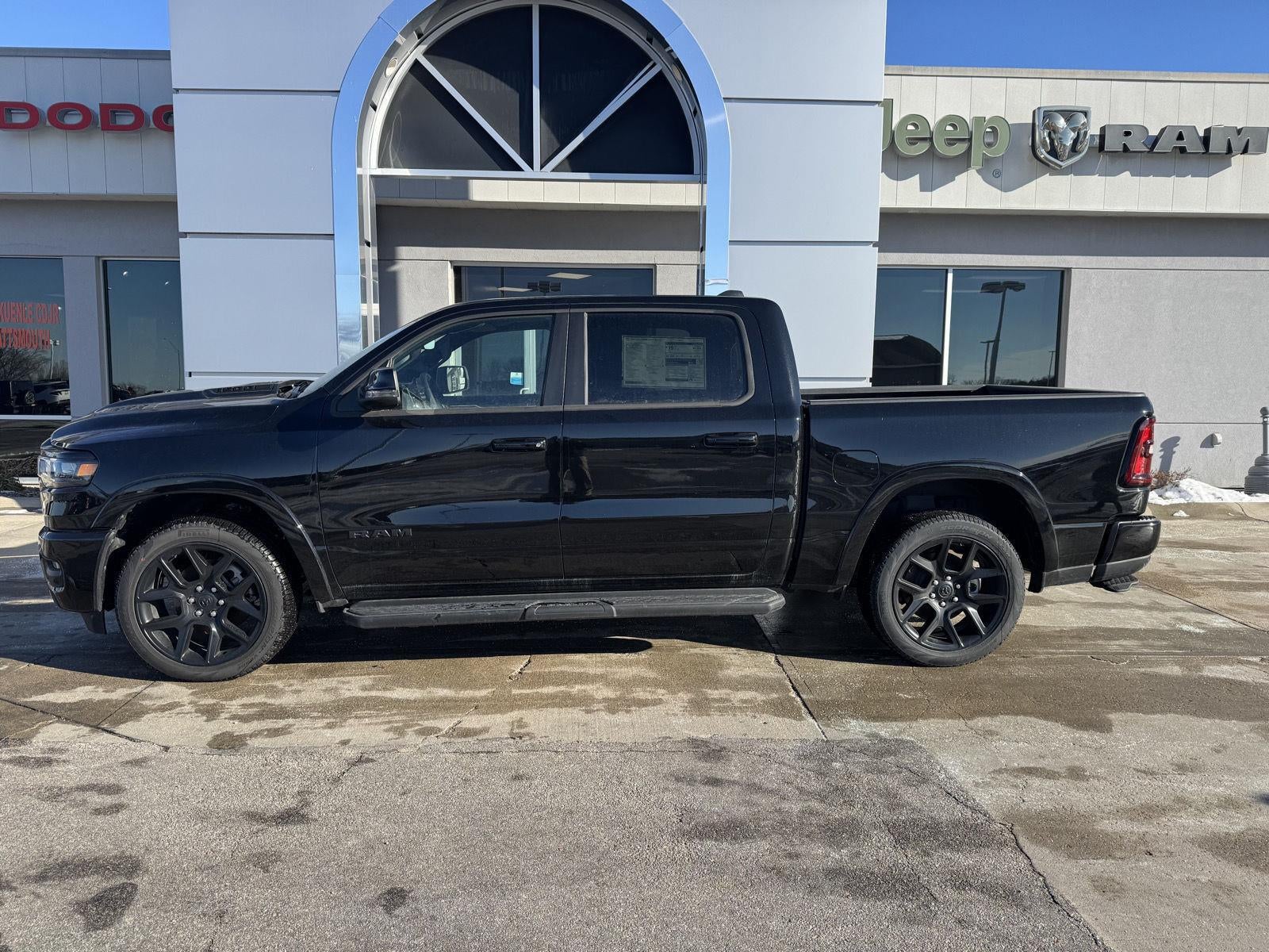 2025 RAM Ram 1500 RAM 1500 LARAMIE CREW CAB 4X4 5'7' BOX