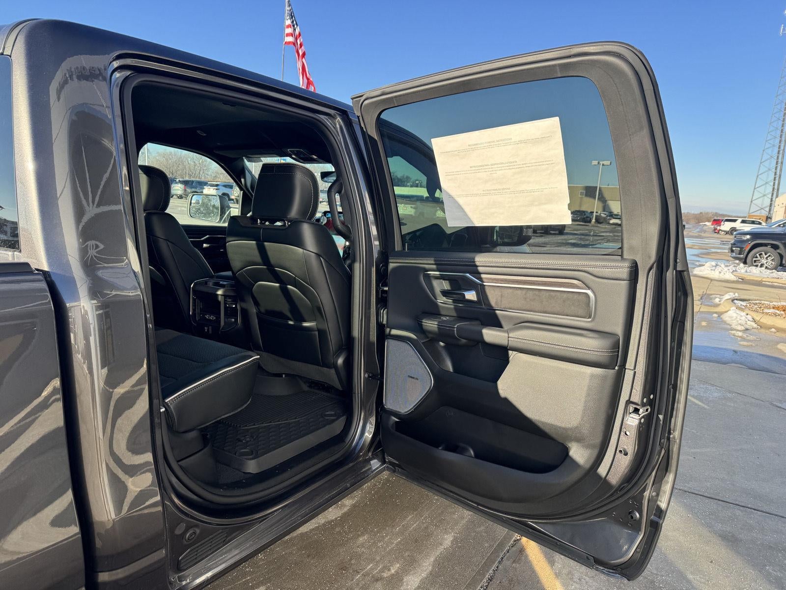 2026 RAM Ram 1500 RAM 1500 LARAMIE CREW CAB 4X4 5'7' BOX