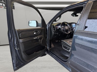 2025 RAM 1500 Laramie Crew Cab 4x4 5'7' Box