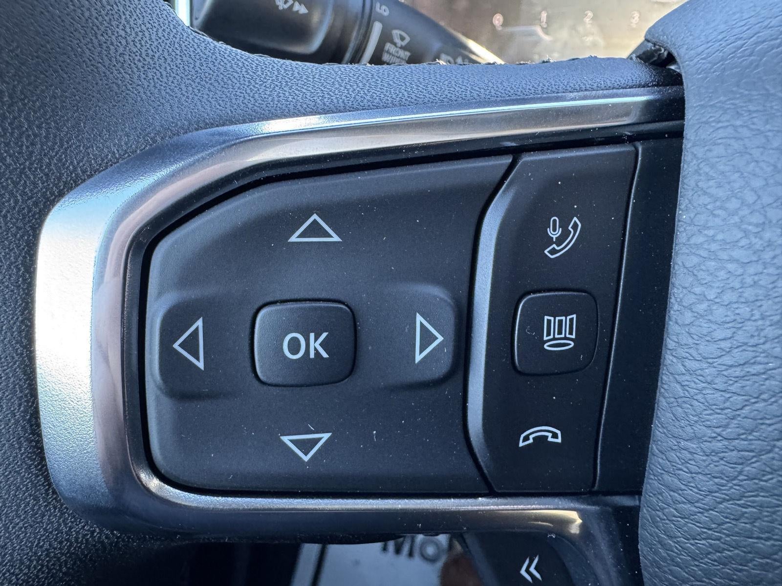 2025 RAM Ram 1500 RAM 1500 LARAMIE CREW CAB 4X4 5'7' BOX