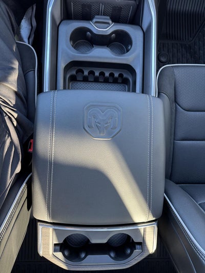 2025 RAM Ram 1500 RAM 1500 LARAMIE CREW CAB 4X4 5'7' BOX