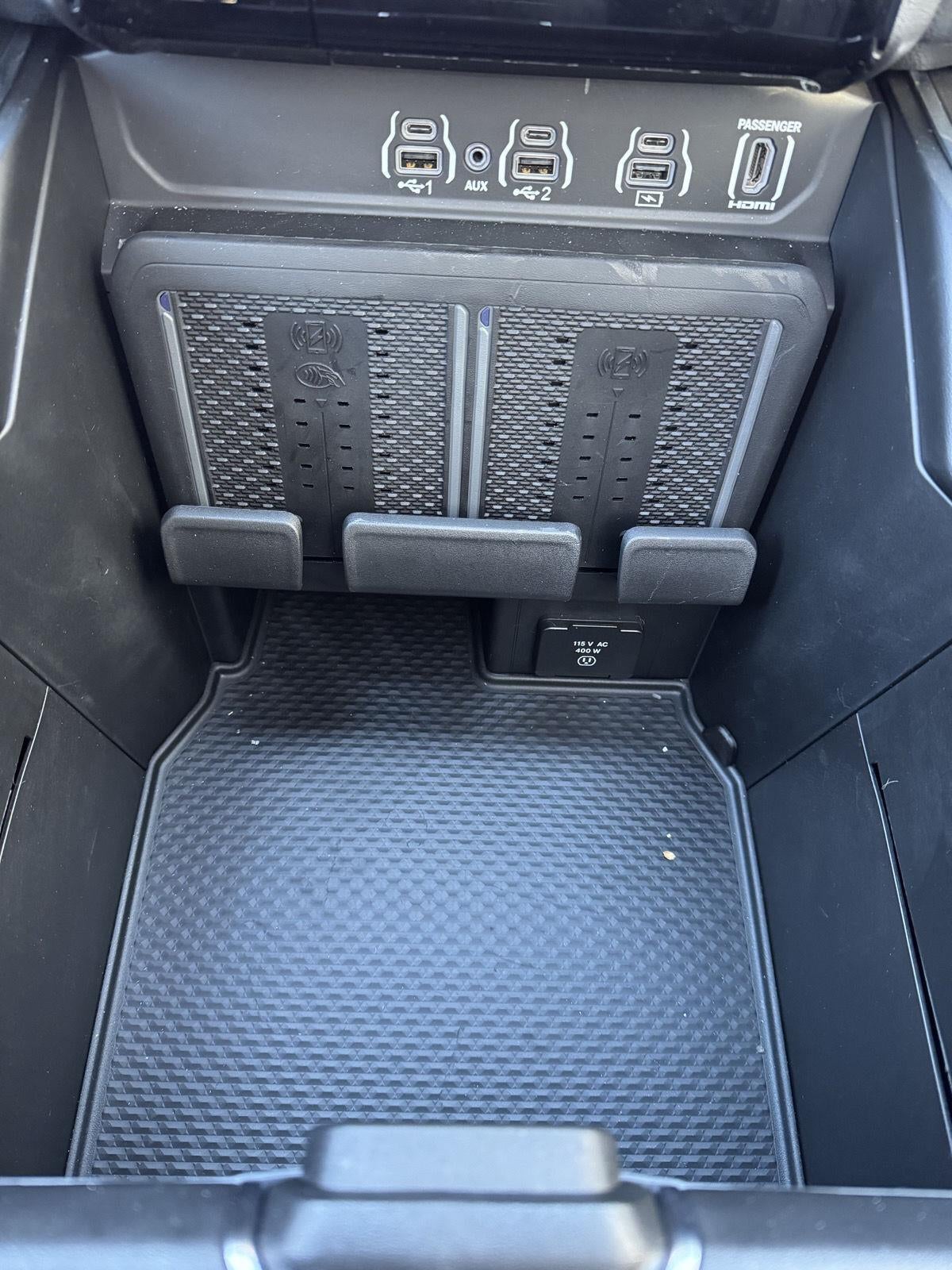 2025 RAM Ram 1500 RAM 1500 LARAMIE CREW CAB 4X4 5'7' BOX