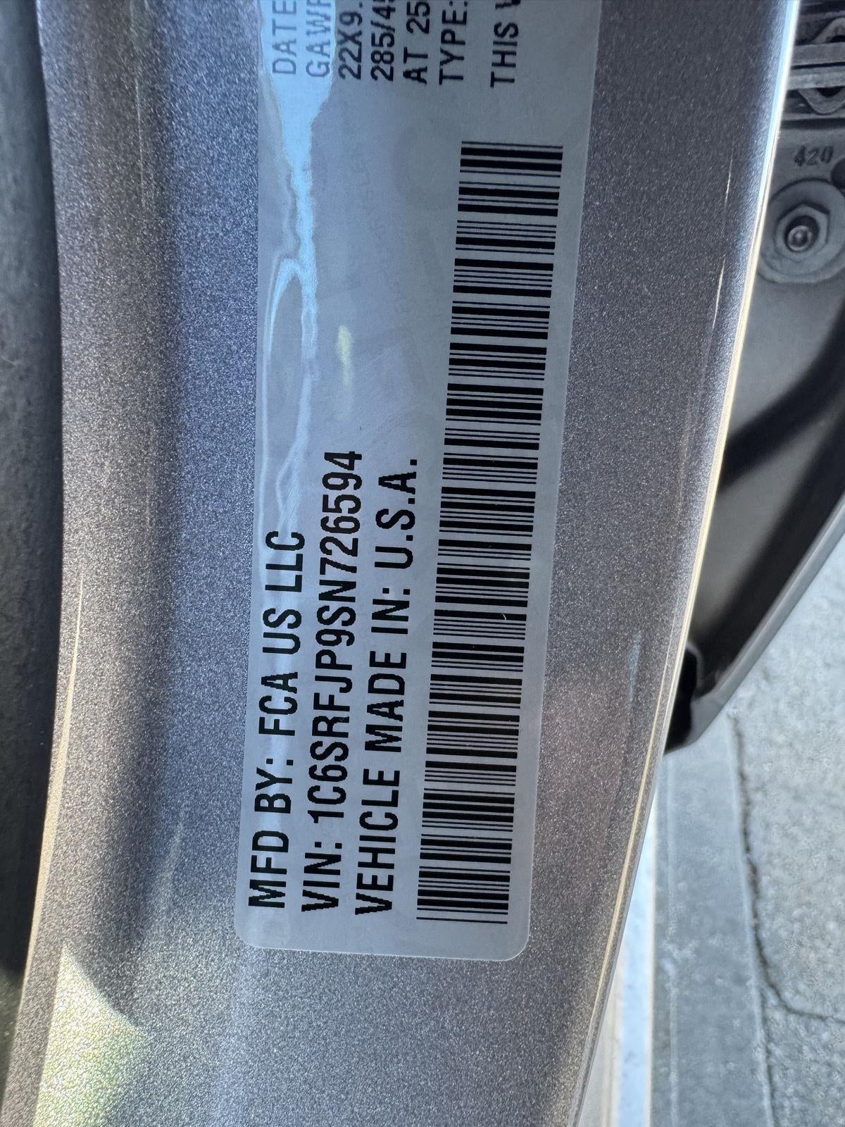 2025 RAM Ram 1500 RAM 1500 LARAMIE CREW CAB 4X4 5'7' BOX