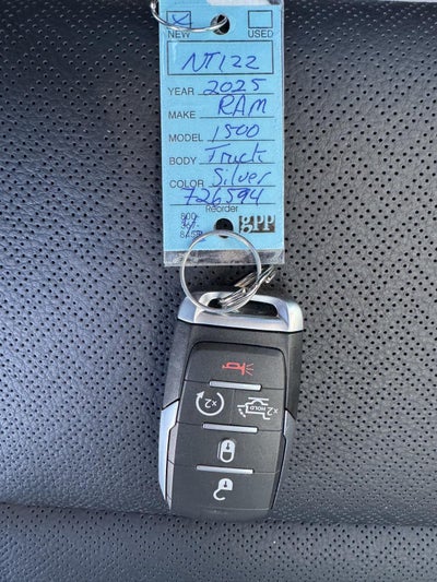 2025 RAM Ram 1500 RAM 1500 LARAMIE CREW CAB 4X4 5'7' BOX