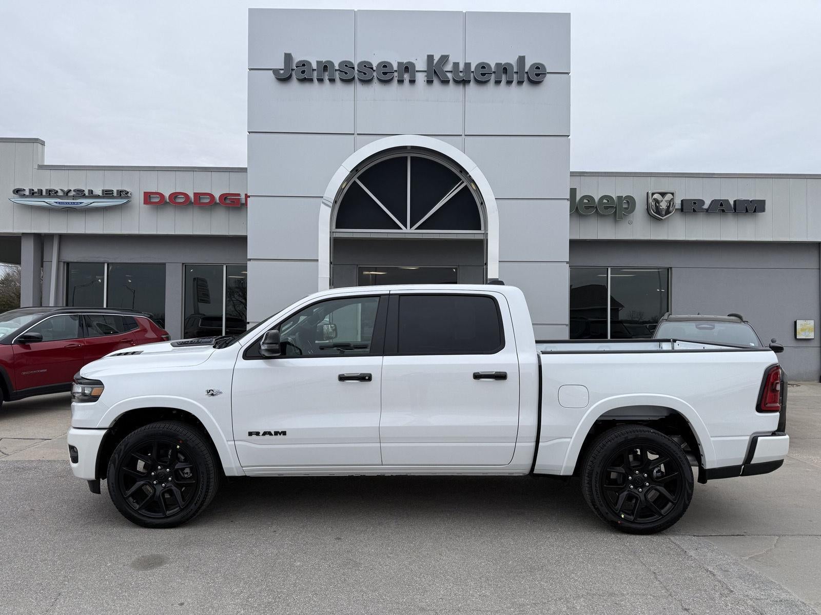 2026 RAM Ram 1500 RAM 1500 LARAMIE CREW CAB 4X4 5'7' BOX