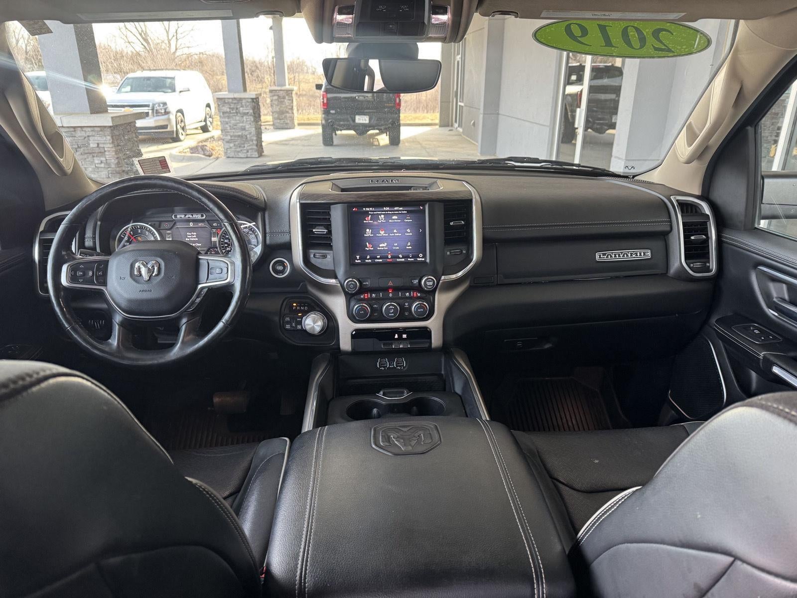 2019 RAM 1500 Laramie Crew Cab 4x4 5'7' Box